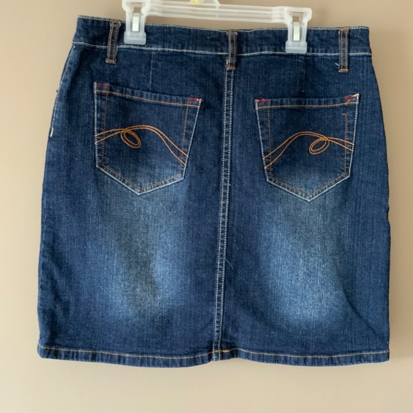 ladies Nevada  denim skirt - Picture 2 of 2